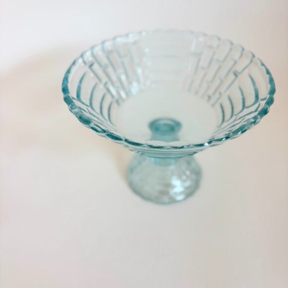 Jeannette Iridescent Louisa Blue Footed Compote – Vintage Fruit Bowl | 1957 - Picture 2 of 6